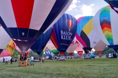 Upoutaný balón